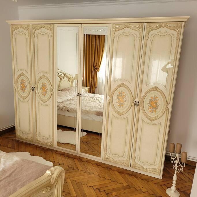 Апартаменты Apartament Individual La Casa Parter Тимишоара Экстерьер фото